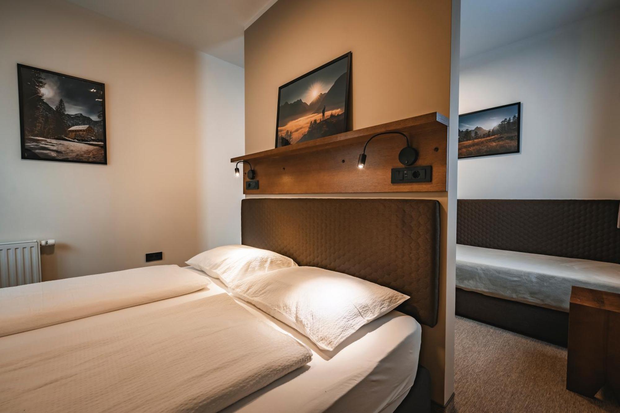 Guest House Ejga Jesenice Buitenkant foto