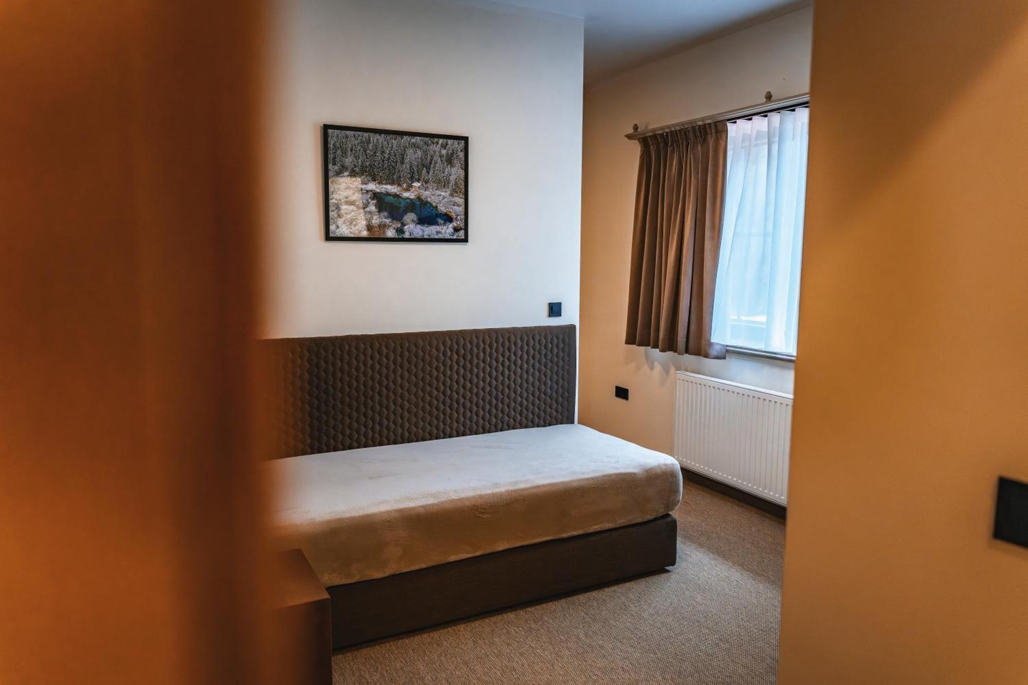 Guest House Ejga Jesenice Buitenkant foto